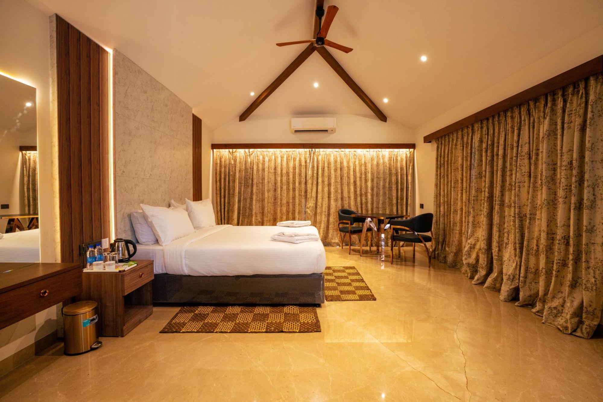 Mstays Ecr By Mirabilis Hotel Chennai Dış mekan fotoğraf