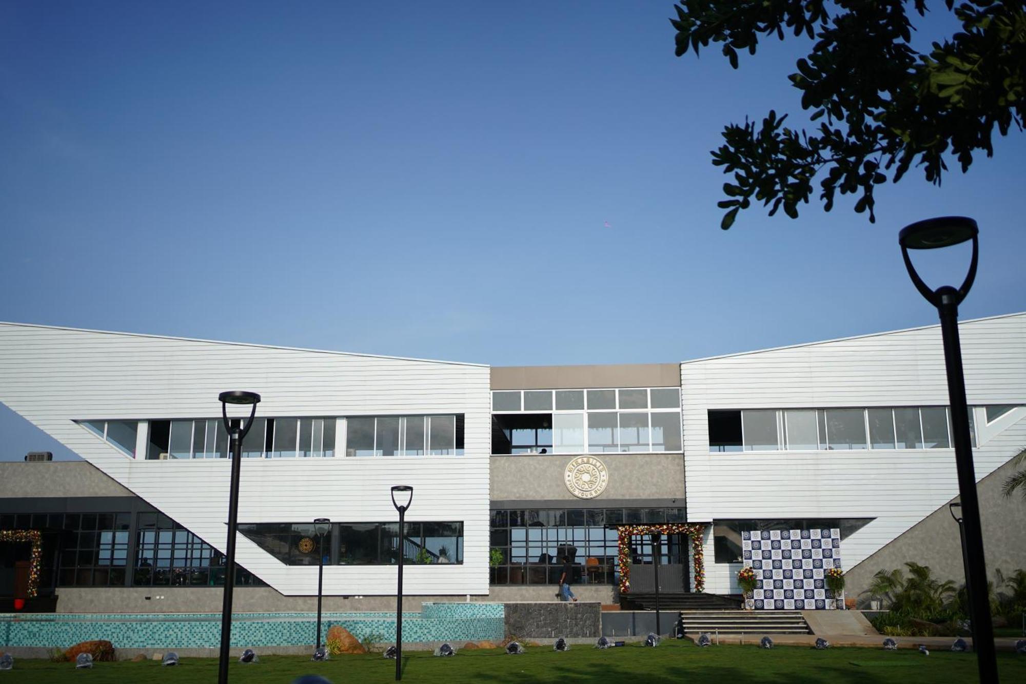 Mstays Ecr By Mirabilis Hotel Chennai Dış mekan fotoğraf