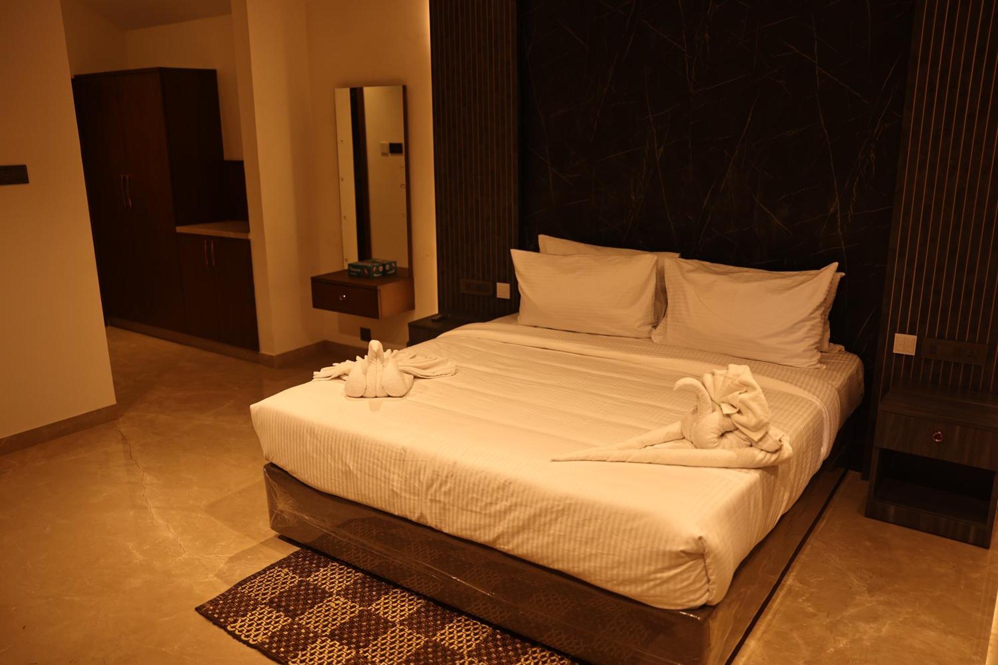 Mstays Ecr By Mirabilis Hotel Chennai Dış mekan fotoğraf