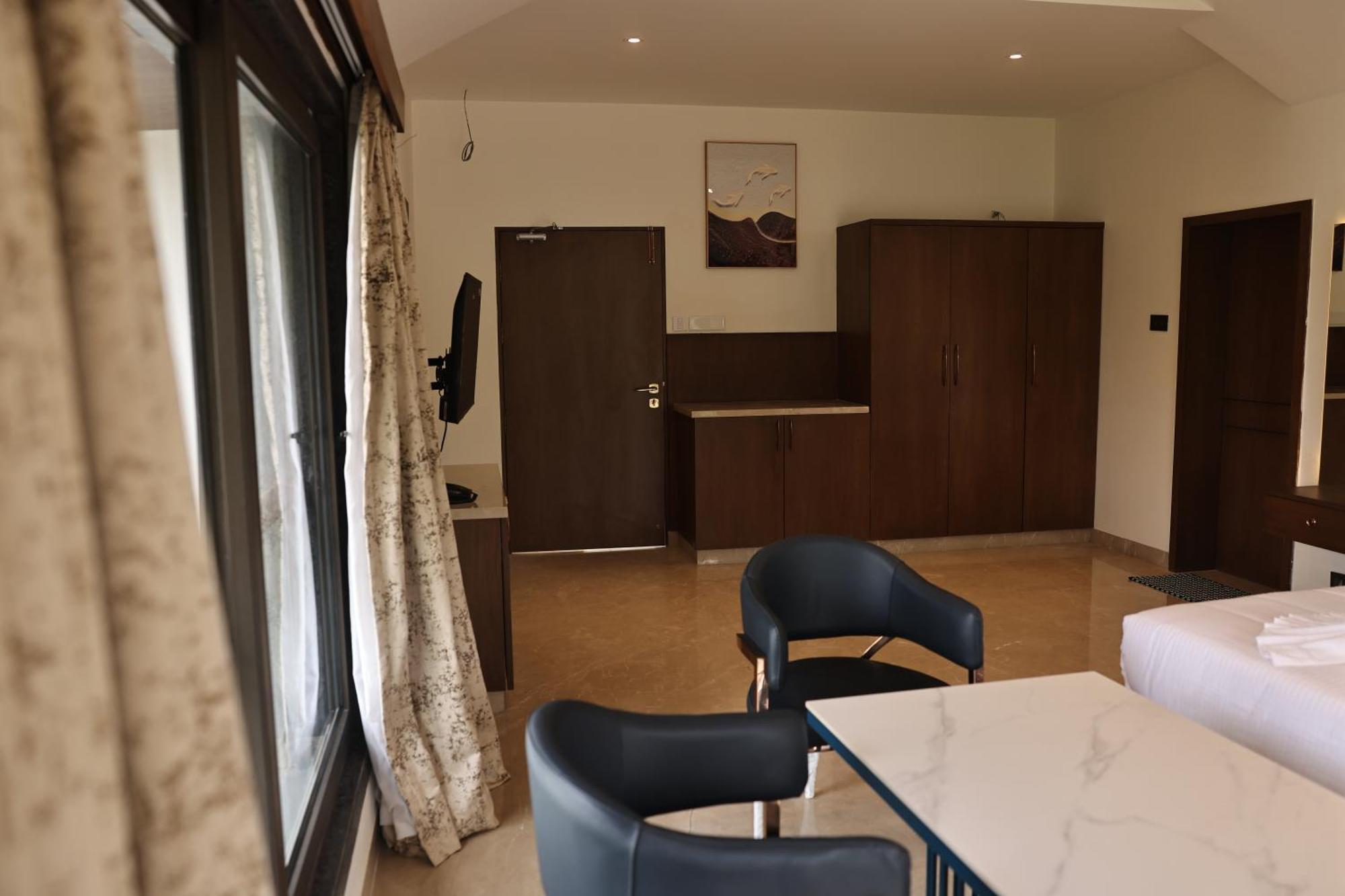 Mstays Ecr By Mirabilis Hotel Chennai Dış mekan fotoğraf