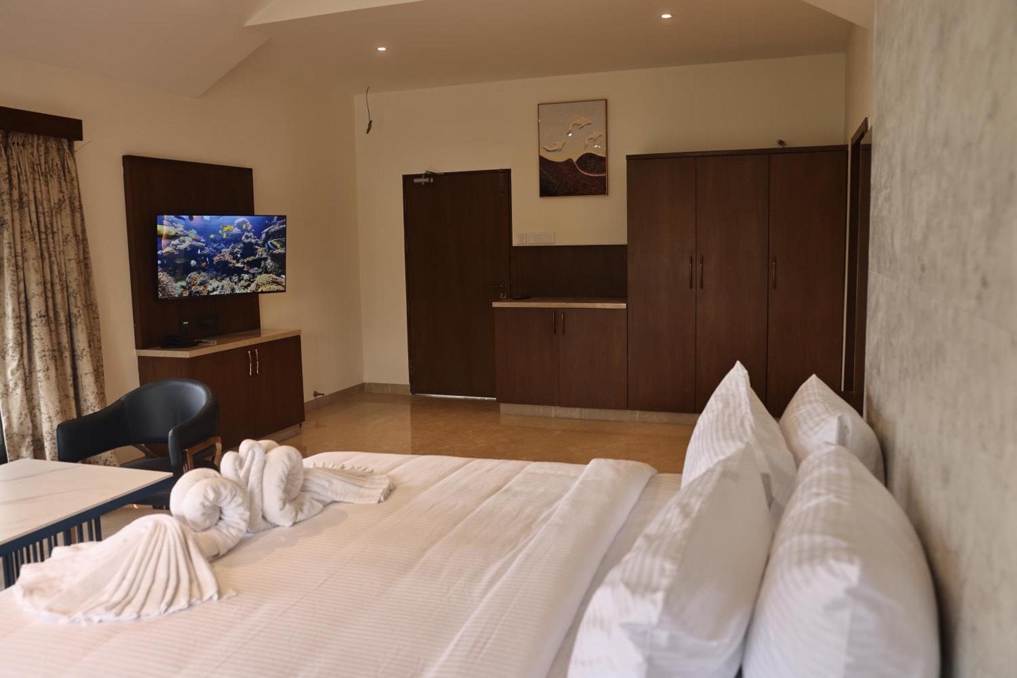 Mstays Ecr By Mirabilis Hotel Chennai Dış mekan fotoğraf