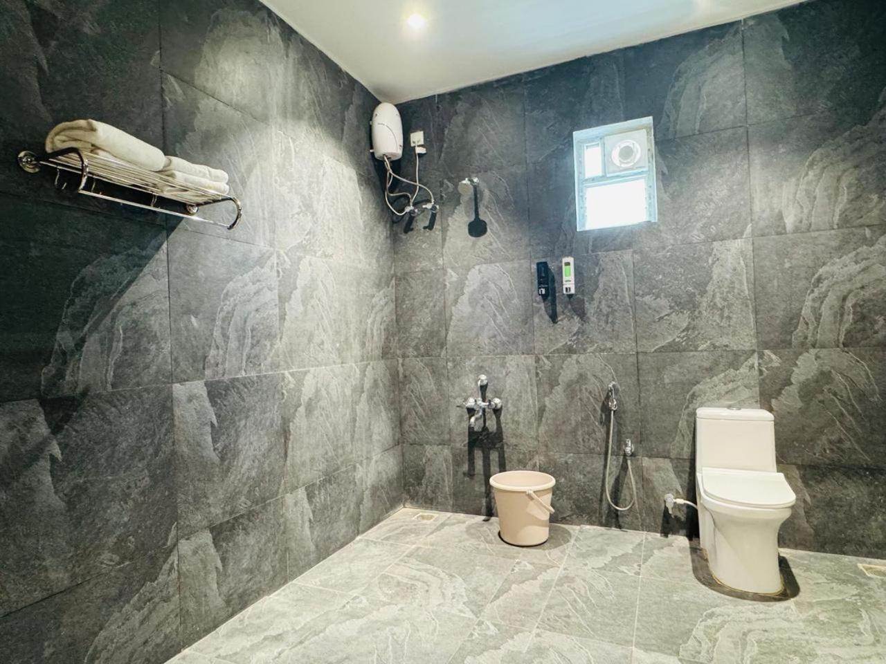 Mstays Ecr By Mirabilis Hotel Chennai Dış mekan fotoğraf